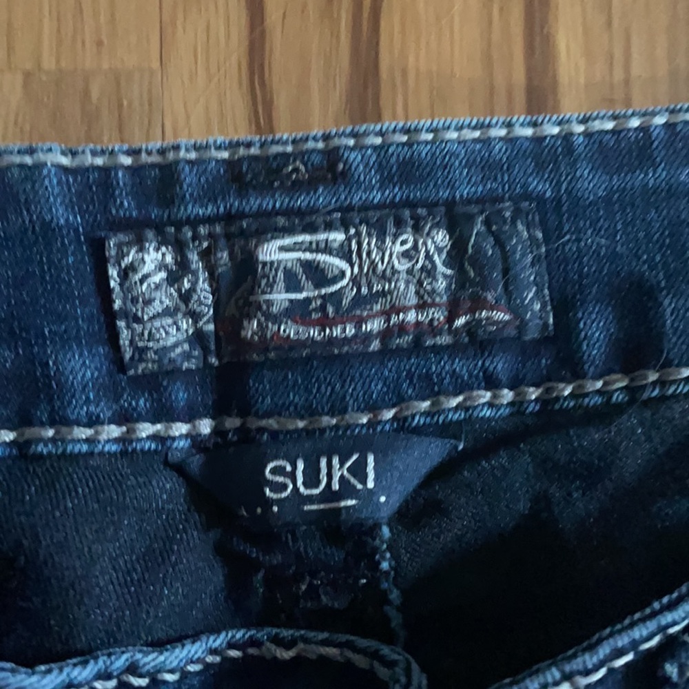 Silver Jeans - Picture 3 of 7